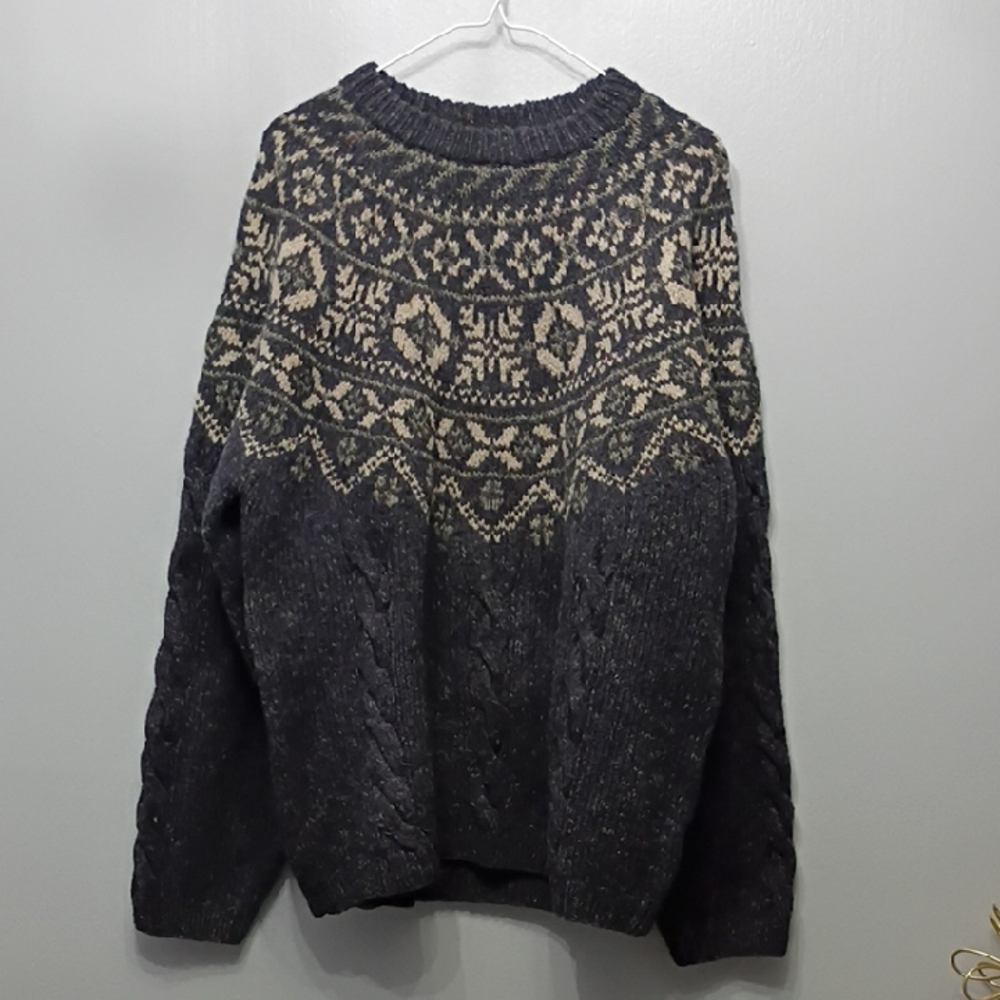Vintage LL Bean Gray and Black Fair Isle Wool Cable Knit Sweater SZ Large